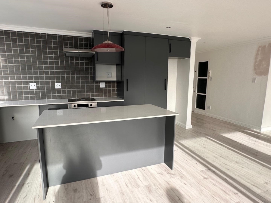 To Let 3 Bedroom Property for Rent in Bantry Bay Western Cape
